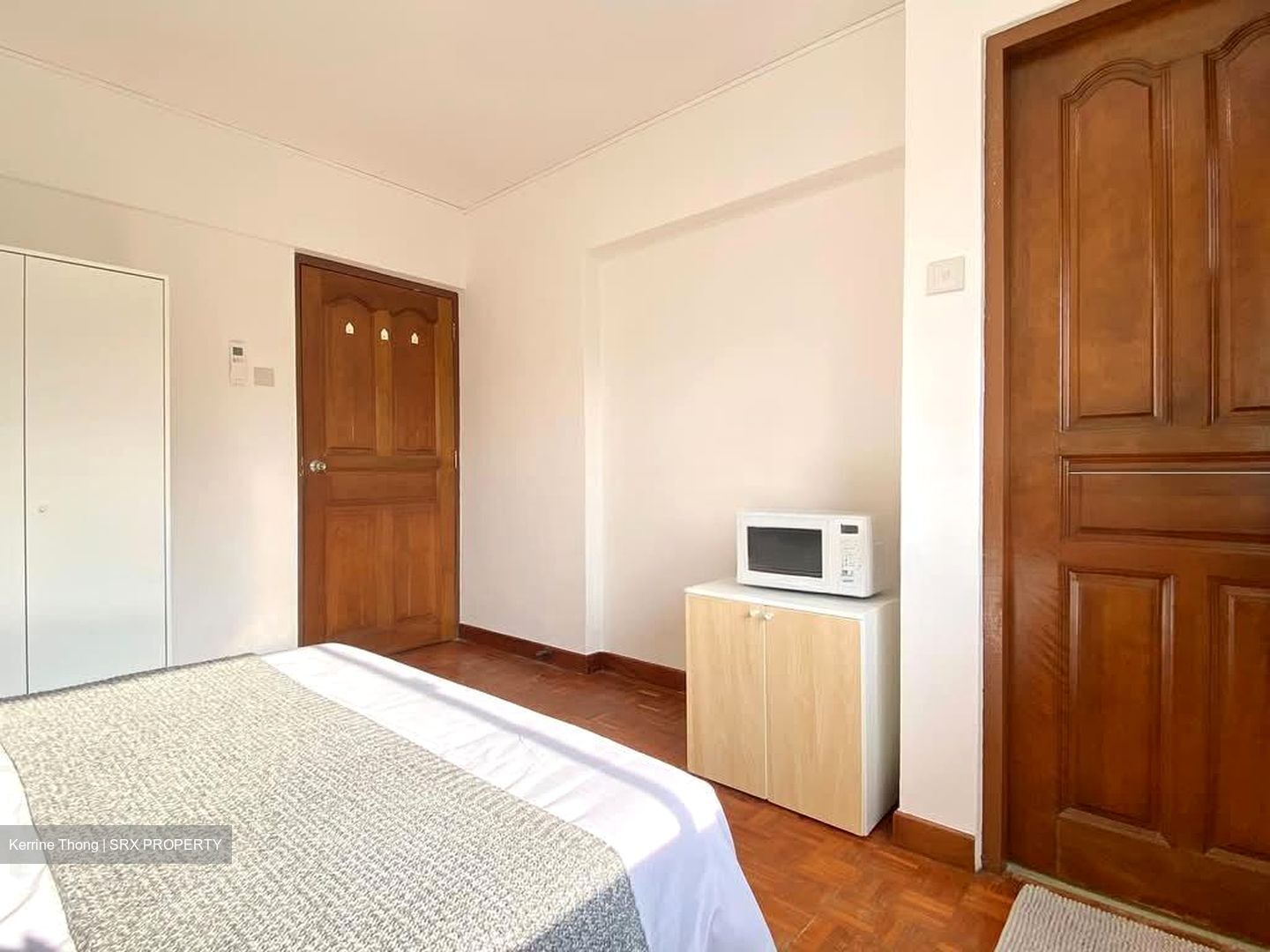 Pine Grove (D21), Condominium #573988001